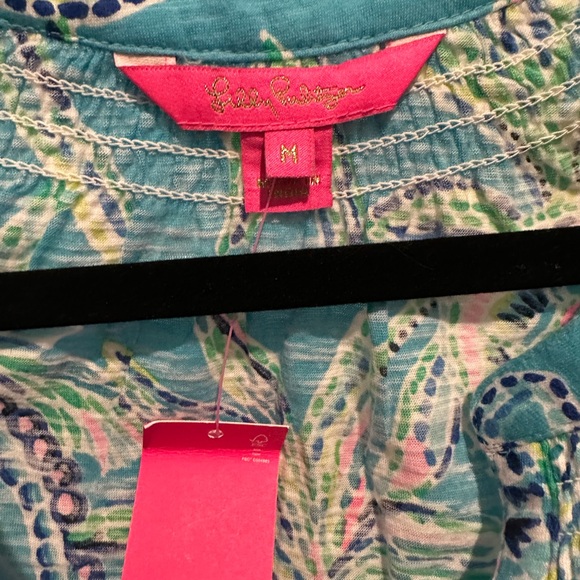 Lilly Pulitzer Essie Top in Bermuda Blue Turtle Season Sz M NWT - Picture 2 of 4